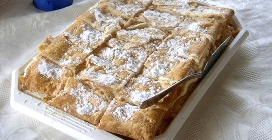 Ванильные пирожные в глазури