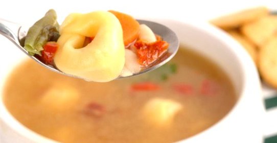 Овощной суп с тортеллини