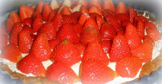 Творожный торт с клубникой