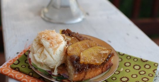 Ананасовый пирог с орехами пекан