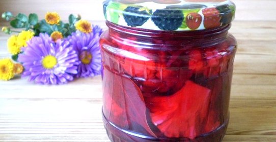 Маринованная цветная капуста со свеклой