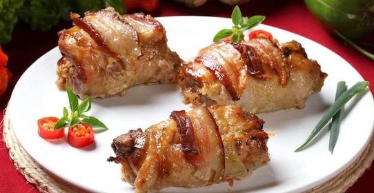 Куриная грудка в беконе