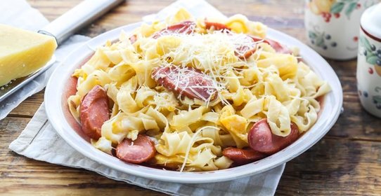 Макароны с сосисками и сыром