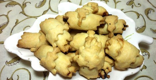 Рогалики с вишней