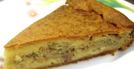 Пирог с консервой и картошкой