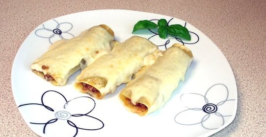 Каннеллони под соусом Бешамель