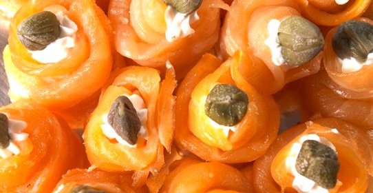 Рулеты из семги с творожным сыром