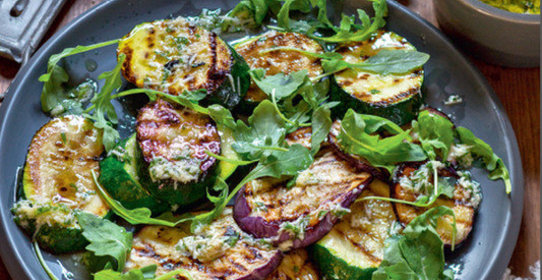 Овощи гриль с рукколой и сырной заправкой от Юлии Высоцкой