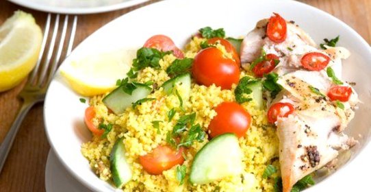 Цыпленок в специях каджун с кускусом