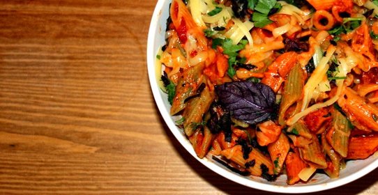 Сливочная томатная паста с чесноком