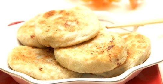 Кабачково-картофельные оладьи с мятой и сыром фета