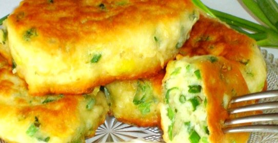 Оладьи с луком на кефире