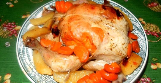 Курица с курагой запеченная в рукаве