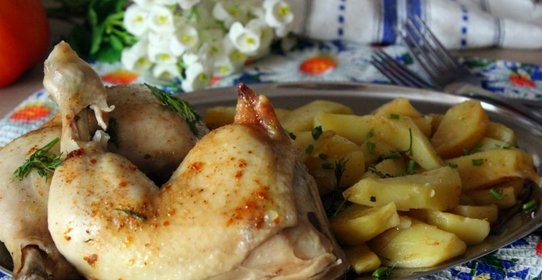 Куриные окорочка с картофелем в микроволновке