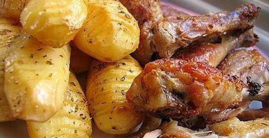 Курица в сметане с чесноком