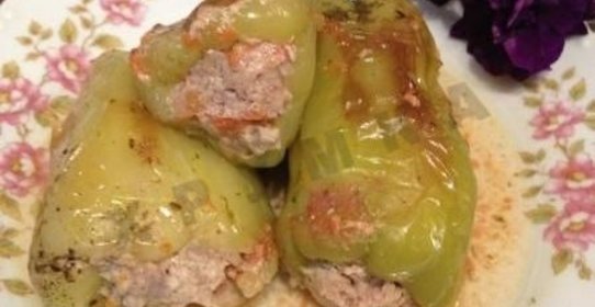 Перец фаршированный в томатном соке