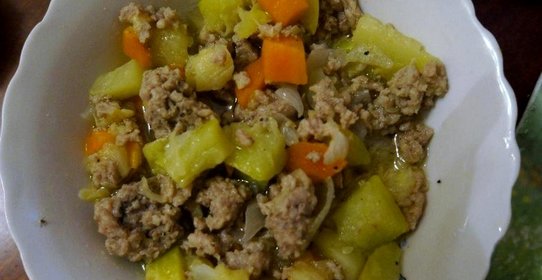 Тушеный кабачок с мясом