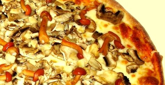 Пицца с опятами