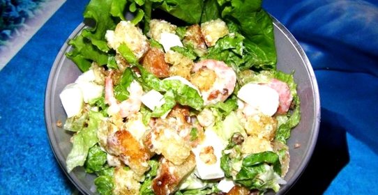 Салат с сухариками