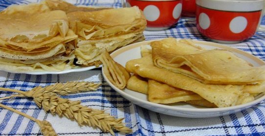 Блинчики с маслом и сахаром по-деревенски
