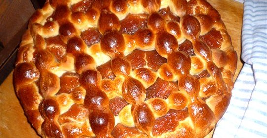 Пирог с лимонно-яблочным повидлом