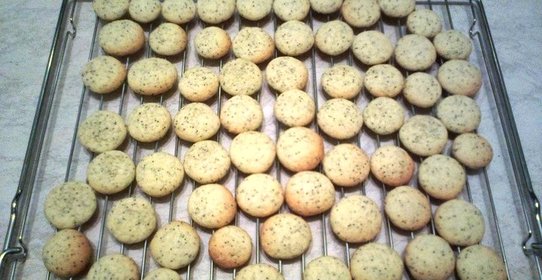 Лимонное печенье с маком