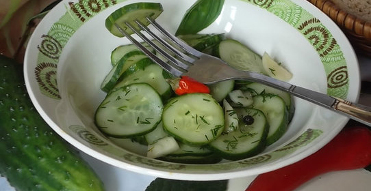 Салат «Курочка Ряба»