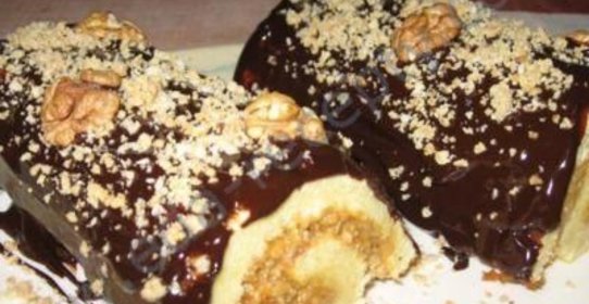 Бисквитный рулет со сгущенкой