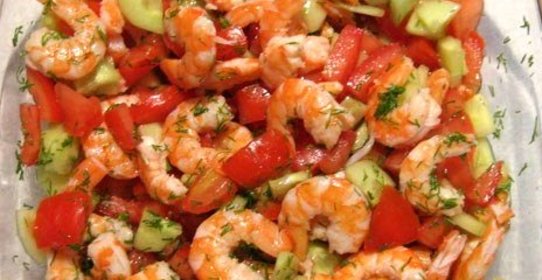 Овощной салат с креветками