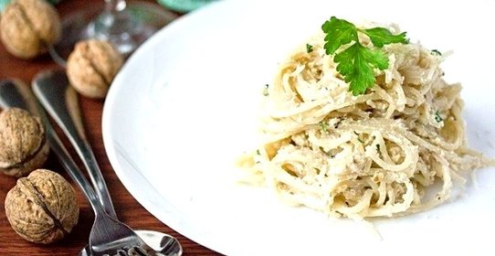 Спагетти в сливочно-ореховом соусе