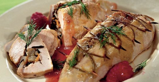 Индейка с малиновой начинкой