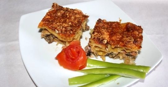 Лазанья с лососем