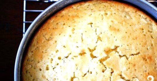 Яблочный пирог с йогуртом и самбукой