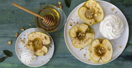 Запеченные яблоки с медом
