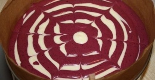 Творожный черничный торт без выпечки