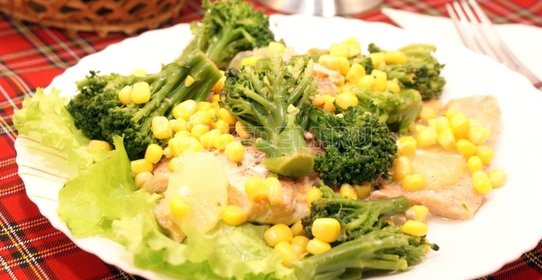 Морковный торт со сливочным сыром и орехами пекан