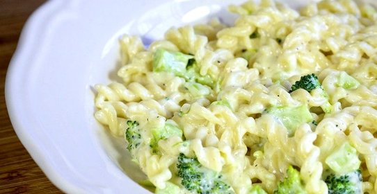 Паста с брокколи и сыром