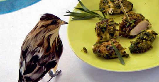 Ломтики цыпленка в фисташковой панировке