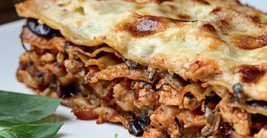 Лазанья с цесаркой, овощами и грибами