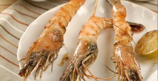 Шашлычки из креветок