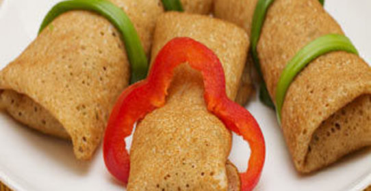 Ажурные закусочные блинчики с сельдью