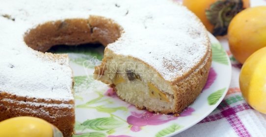 Пирог с хурмой