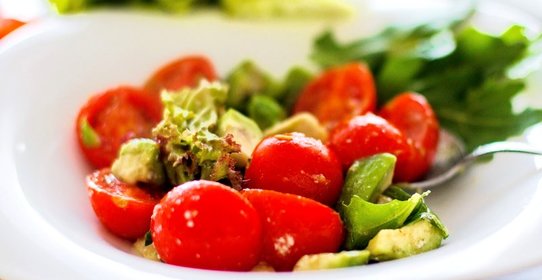 Салат с угрем