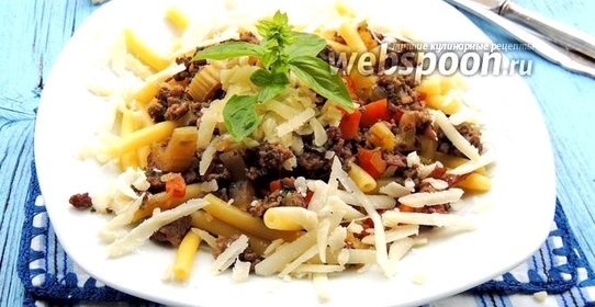 Паста с соусом Больньезе