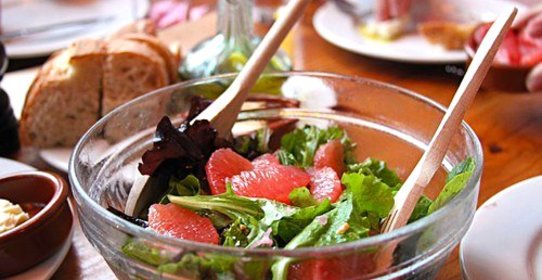 Салат с мятно-цитрусовой заправкой