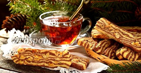Полосатое печенье с орехами