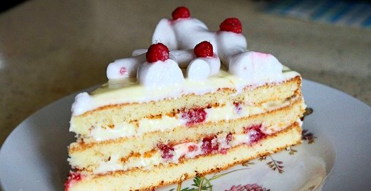 Быстрый торт из коржей