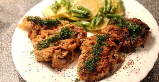 Говяжьи отбивные с чесноком