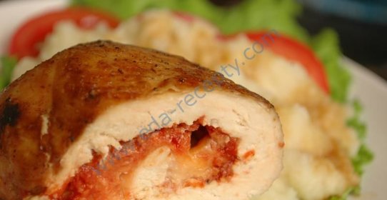 Рулетики из куриного филе с сыром