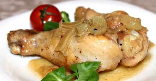 Куриная голень на сковороде